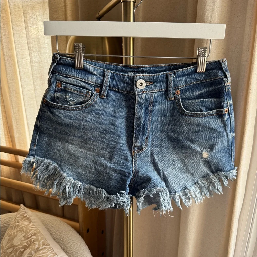 INC International Concepts Blue Frayed Jean Shorts | 2/26 - Picture 1 of 5